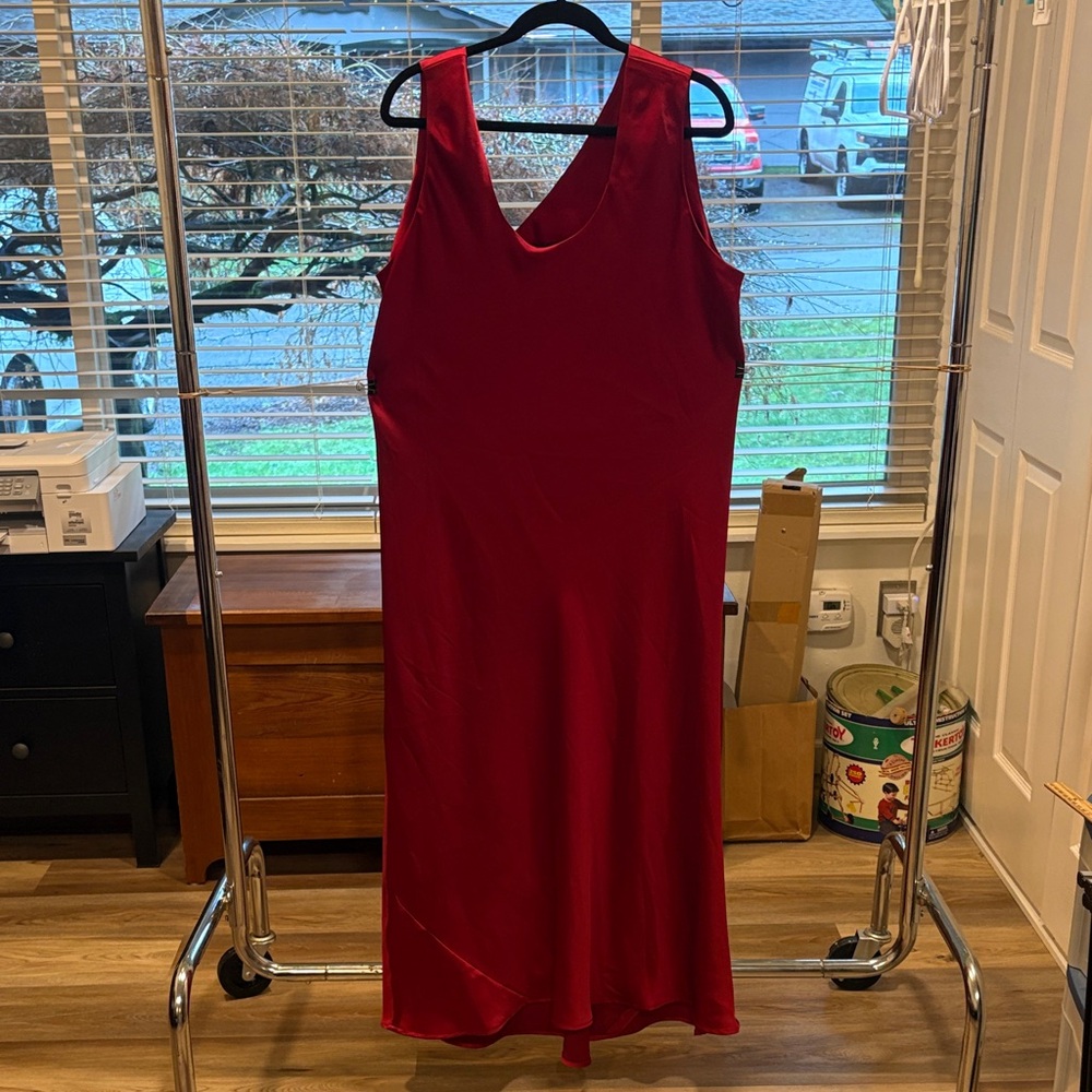 White House Black Market Elegant Red Sleeveless Dress